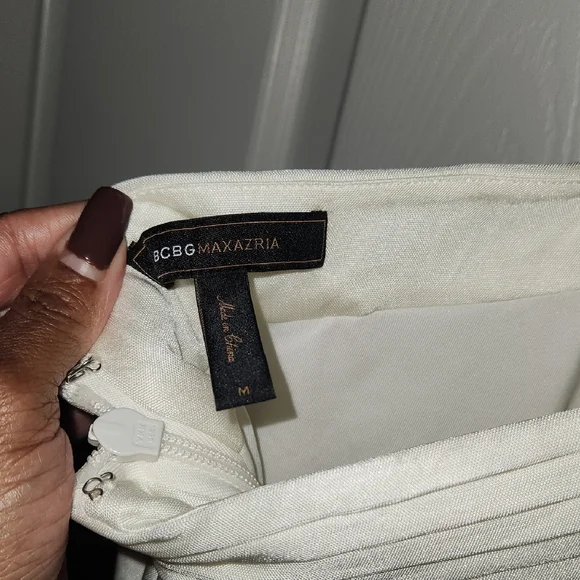 BCBGMaxAzria Cream Dress with Pleated Detail - Picture 4 of 5